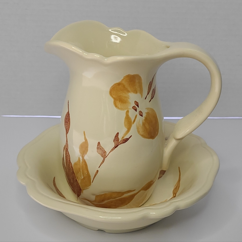 Vintage Royal Haeger Pitcher Basin Set #934.